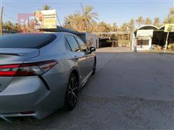 تۆیۆتا کامری